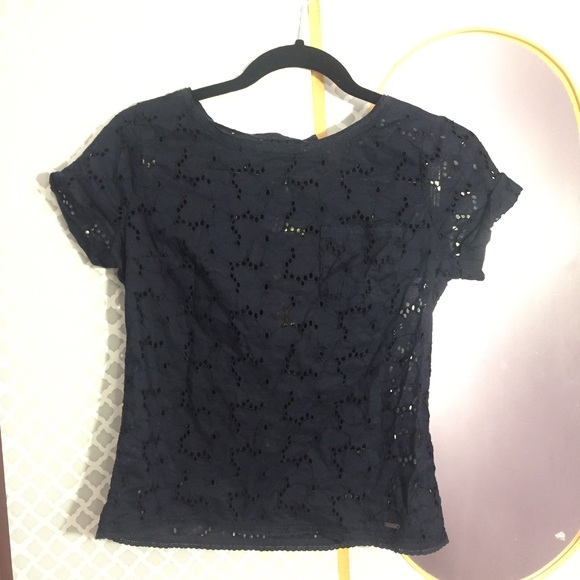 NWT Hollister Navy Top - Picture 2 of 4